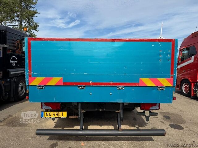 Kamion sa kranom MAN TGS 35.420 8x4 + CRANE ATLAS 332 (4x) - RADIO -...
