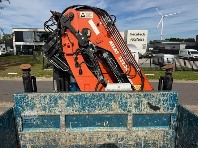 Kamion sa kranom MAN TGS 35.420 8x4 + CRANE ATLAS 332 (4x) - RADIO -...
