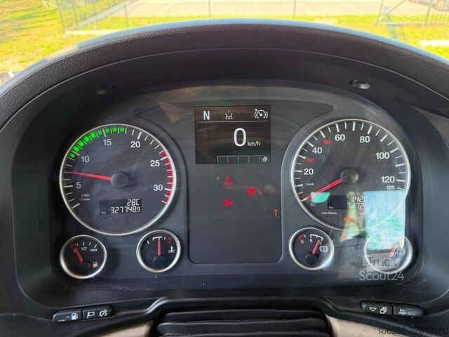 Plateforme de chargement ouverte MAN TGS 35.420 8x4 (8m!) PRITSCHE + KRAN ATLAS 332 ...