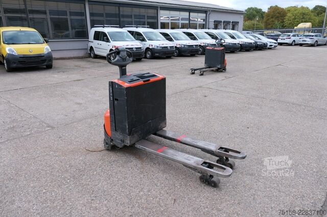 Carretilla elevadora baja bt LWE 160