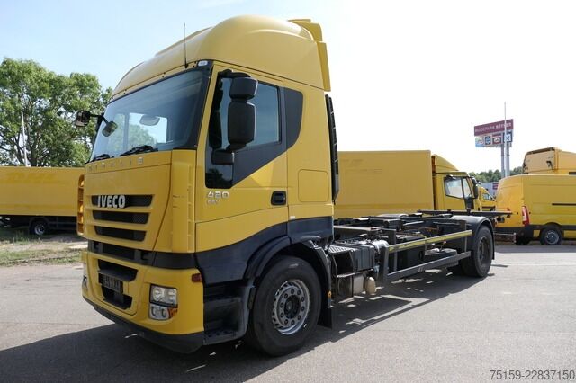 Camión con caja móvil iveco Stralis AS 190 S 420 ECO AHK KLIMA