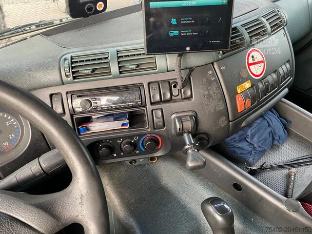 Chassis com cabina DAF CF 75.310 / Manual / Euro 3