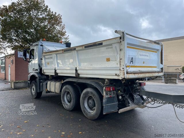 3cestný sklápěč Mercedes-Benz 2648 3348