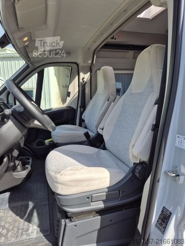 Campervan CARADO pro CV 602