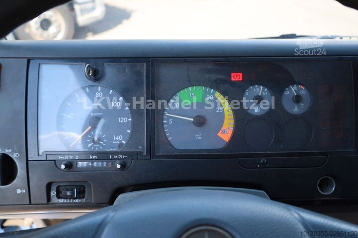 Transporter mit Pritsche & Plane MERCEDES-BENZ 814D Vario Pritsche + Plane, LBW, 7 Sitze, PMK2