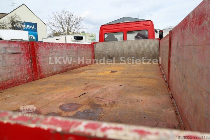 Camión de plataforma MERCEDES-BENZ Atego 1527 L 4x2, Euro 6, Ladekran, Klima, Diff.