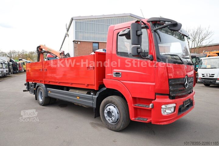 Camión de plataforma MERCEDES-BENZ Atego 1527 L 4x2, Euro 6, Ladekran, Klima, Diff.