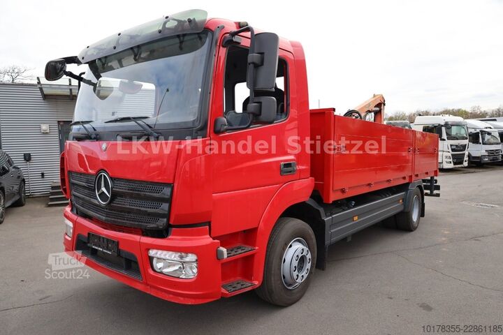 Camión de plataforma MERCEDES-BENZ Atego 1527 L 4x2, Euro 6, Ladekran, Klima, Diff.