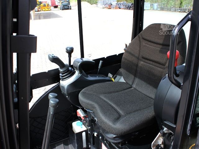 Minibager použitý - Top stav, udržiavaný JCB 8029 CTS Schnellwechser MS - 03 + 1 TL