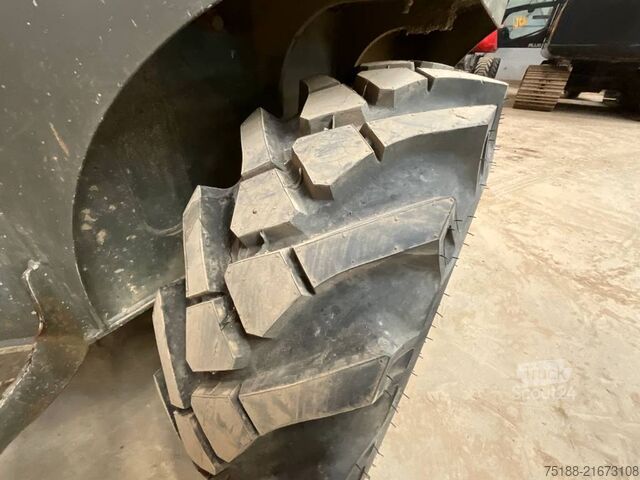 Camião basculante Ausa D 350 AH G