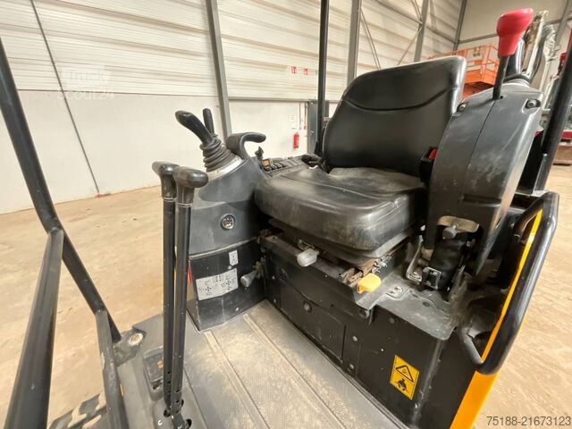 Mini-pelle JCB 16 C-1 T3