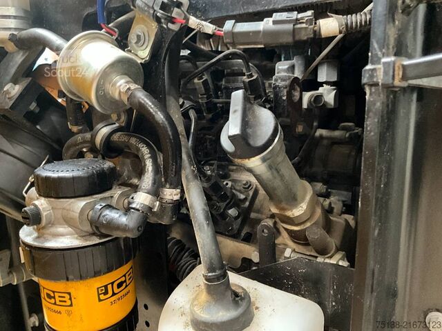 Mini-pelle JCB 16 C-1 T3