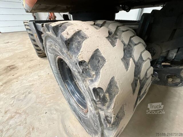 Excavadora de ruedas Hitachi ZX 130 W