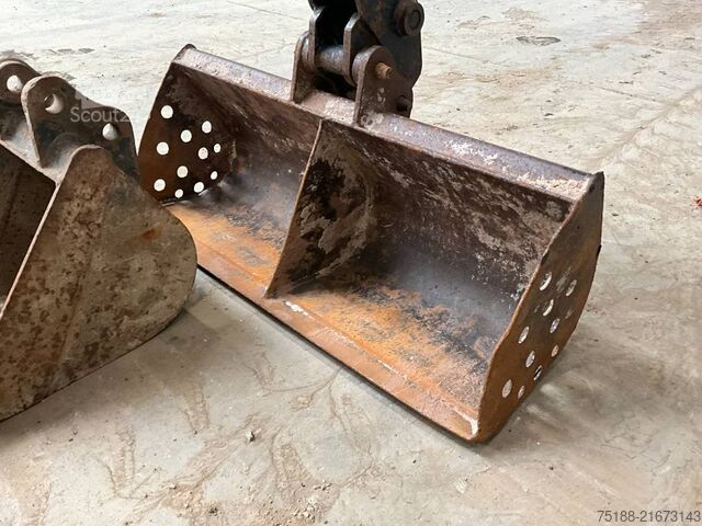 Mini-pelle JCB 16 C-1 T3