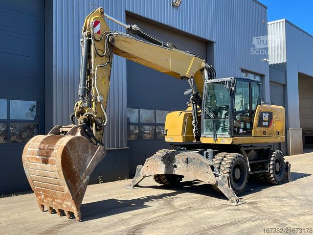 Kolesni bager Caterpillar M318F