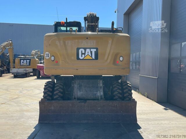 Kolesni bager Caterpillar M318F