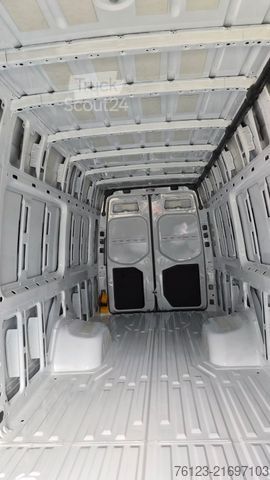 Furgon z wysokim dachem MERCEDES-BENZ Sprinter III Kasten  519 CDI RWD 4x 4 Allrad