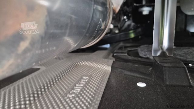 Furgon z wysokim dachem MERCEDES-BENZ Sprinter III Kasten  519 CDI RWD 4x 4 Allrad