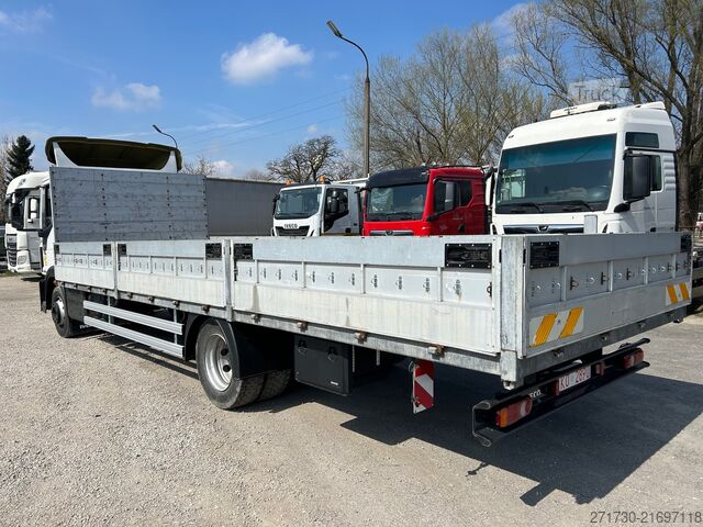 škatlasti tovornjak Iveco Eurocargo 120-190 / 7.5M PLATFORM