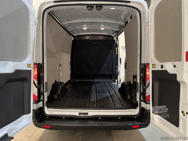 Furgon blaszak Ford E-Transit 390 (3500 kg) L2H2 Trend 68 kWh 184 P...