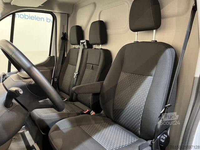 Furgon blaszak Ford E-Transit 390 (3500 kg) L2H2 Trend 68 kWh 184 P...