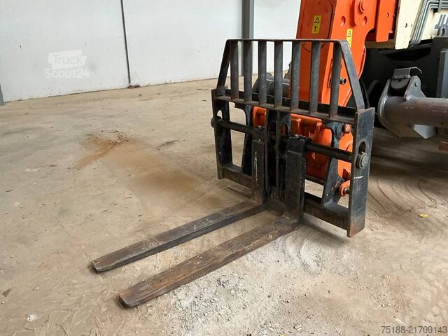 Teleskopski utovarivač JLG 3512