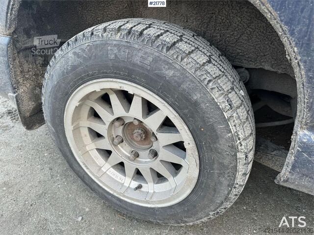 Break à toit surélevé Toyota Hiace 4x4 – long version