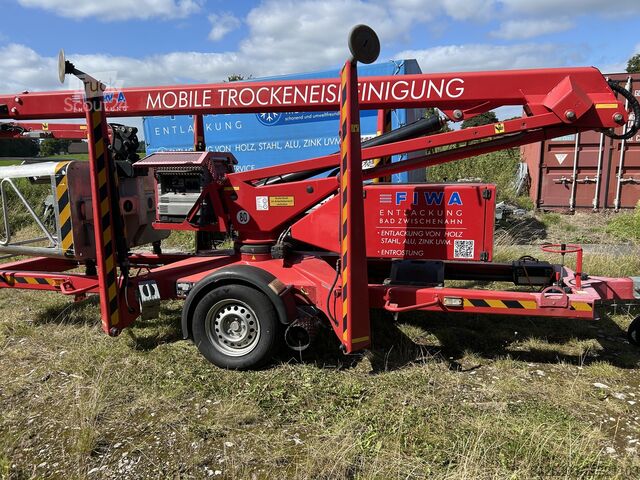 Priklopnik z delovno ploščadjo Denka Lift 