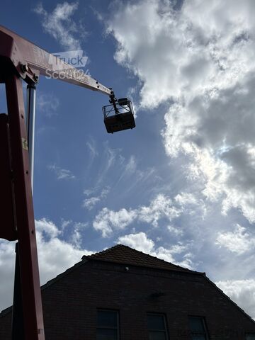 Priklopnik z delovno ploščadjo Denka Lift 