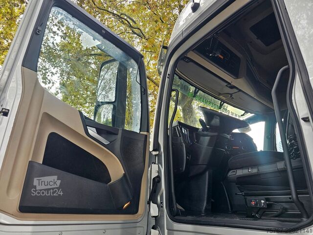 Schwerlast LKW/SZM MERCEDES-BENZ Actros 4158 8x4 Schwerlast