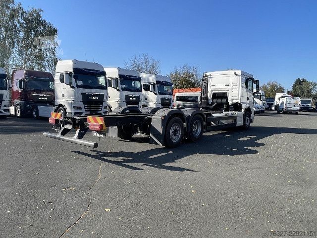 Chasis de camión MAN TGS 26.480 6x2-4 LL CH