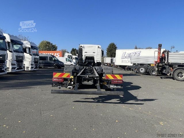 Chasis de camión MAN TGS 26.480 6x2-4 LL CH