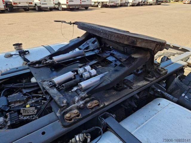 Standard tractor unit DAF XF 480 MEGA