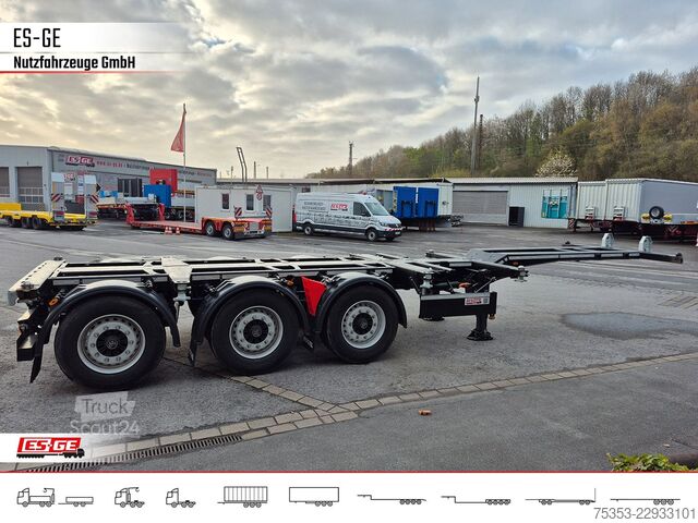 Maināmās virsbūves puspiekabe KÖGEL PORT 45 TRIPLEX Containerchassis