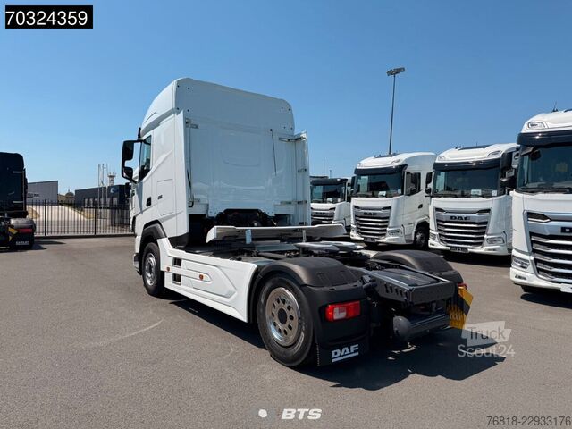 Trattore stradale standard DAF XG 530 4X2 FT - ZF + Sonnenblende + Standklima