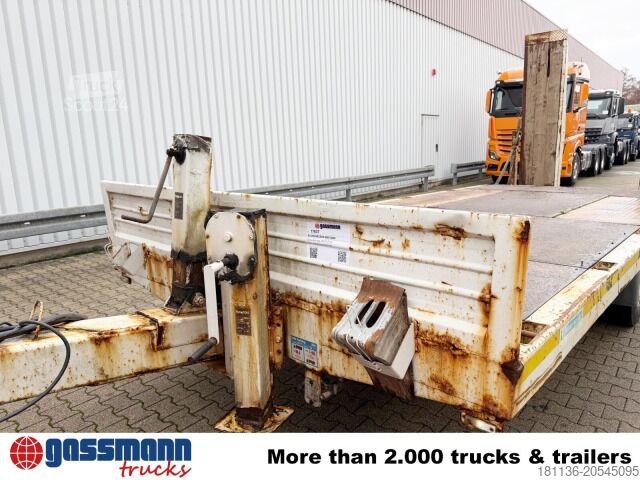 Naczepa niskopodwoziowa Blomenröhr 688/18000