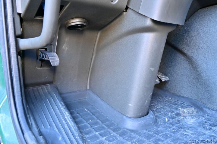 Camion cu platformă Volvo FM330 4x2 ADR E6 Retarder 1 Bett LBW AHK