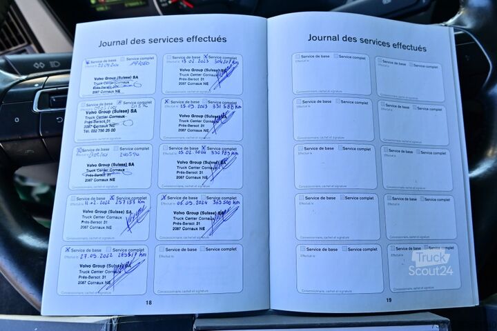 LKW mit Pritsche (offen) Volvo FM330  4x2 ADR E6 Retarder 1 Bett LBW AHK