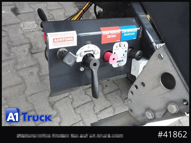 Poluprikolica za izmjenjive sanduke D-TEC Dennison Slider Chassi Multi