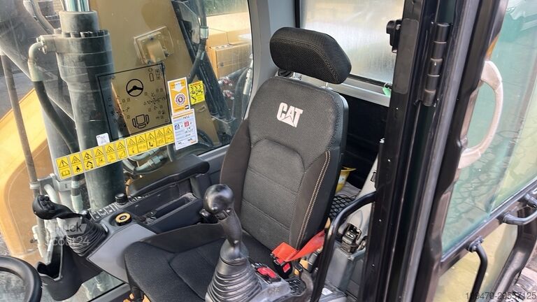 Excavateur mobile Caterpillar M318D