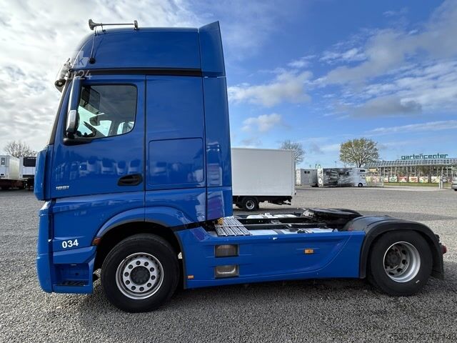 Standartinis vilkikas Mercedes Benz 1851 LS Gigaspace Standklima Retarder