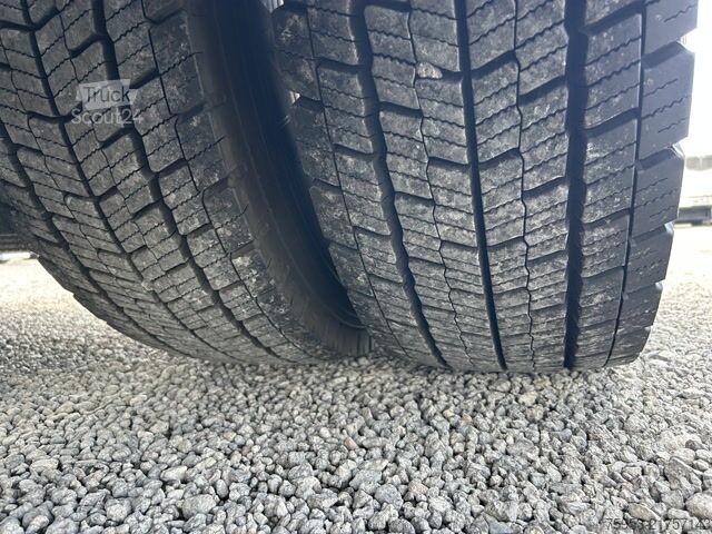 Standartinis vilkikas Mercedes Benz 1851 LS Gigaspace Standklima Retarder