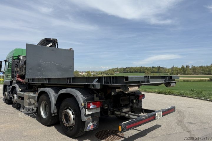 Grue montée sur camion  215-3/40 für Hakengerät & BDF Twistlock