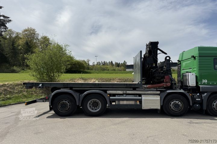 Grue montée sur camion  215-3/40 für Hakengerät & BDF Twistlock
