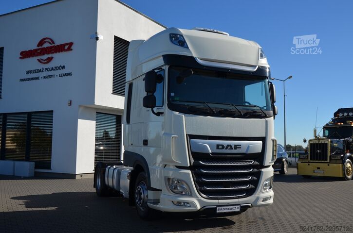 Standarta vilcējs DAF XF 530 / 2021r / SUPER SPACE / KLIMA P. / ACC / RETARDER / 9100
