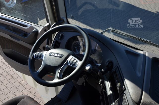Standarta vilcējs DAF XF 530 / 2021r / SUPER SPACE / KLIMA P. / ACC / RETARDER / 9100