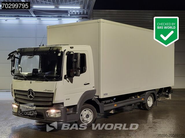 Resväska Mercedes Atego 818 4X2 8 tonner Automatic 1000kg Ladebor...