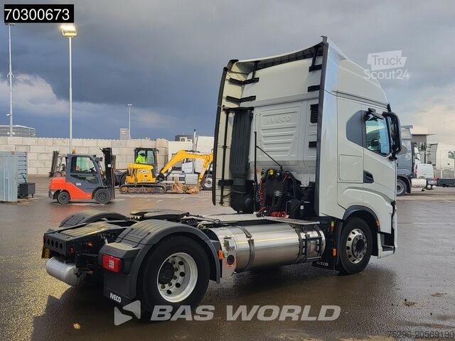 Standard-SZM Iveco S-Way NP 460 4X2 LNG! Retarder Standairco 2xTan...