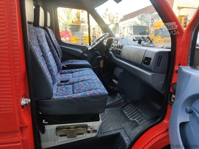 Mașină de pompieri Mercedes-Benz Sprinter 412 D 4x4