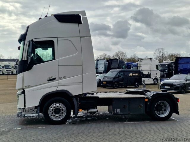 Volume SCM Volvo FH 13.500 Globetrotter XL 4x2 - I parkcool - Fu...